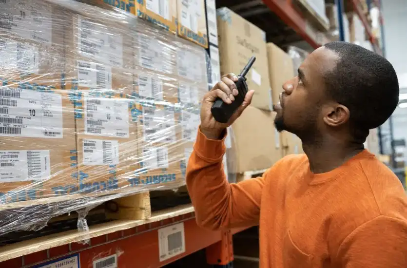 Maximize Efficiency: 5 Ways Your Warehouse Can Benefit From Two-Way Radios